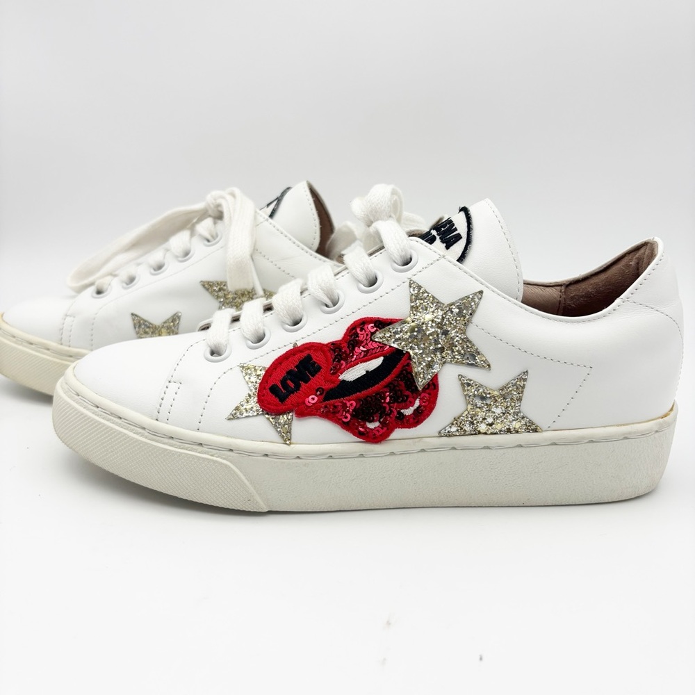 Helena and Kristie‎ Leather Patch Sneakers Size 6